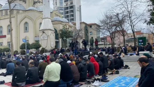 Esenler'de Kur'an-ı Kerim'e saldırıda bulunan Palu ve Wagensvelda protesto edildi