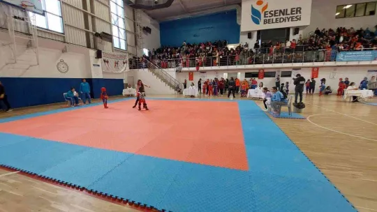 Esenler'de sadece kadınların yarışacağı wushu şampiyonası başladı