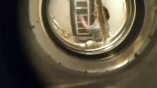 Esenyurt'ta kiracı kadın bıçakla apartmanda dehşet saçtı