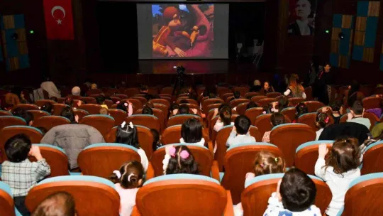 Esenyurt'ta miniklere diş sağlığının önemi anlatıldı