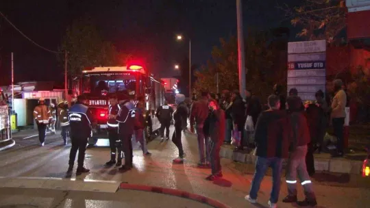 Esenyurt'ta plastik fabrikasında yangın