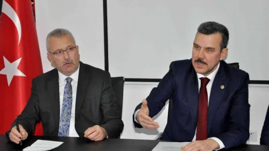 Esgin, 'Karacabey hizmet yağmuruna tutuldu'