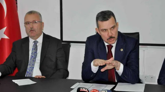 Esgin, 'Karacabey hizmet yağmuruna tutuldu'