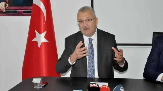 Esgin, 'Karacabey hizmet yağmuruna tutuldu'