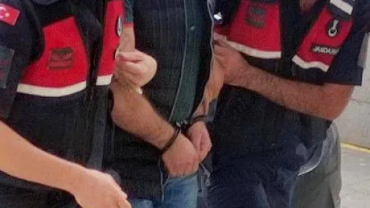 Eşini öldürmek isteyen zanlı, JASAT ekiplerinin şafak operasyonuyla yakalandı