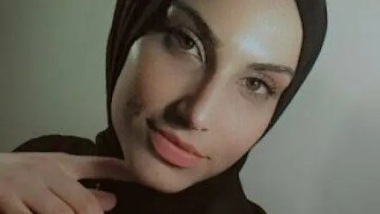 Eşini öldürüp intihar süsü veren kocanın yargılanmasına devam edildi