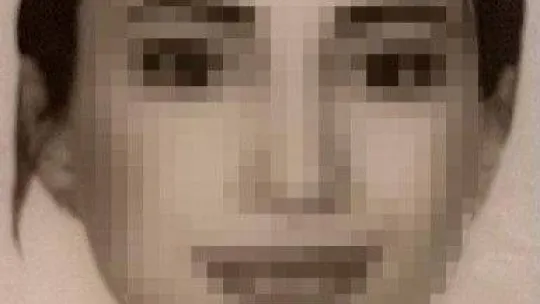 Eşini ve kayınpederini öldüren şüpheli adliyede