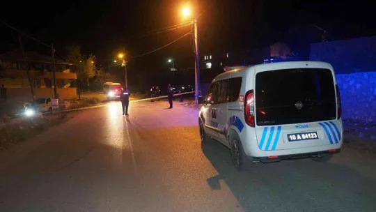 Eski eşi tarafından sokak ortasında başından vuruldu