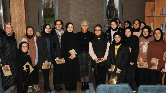 Etkinlikler 'Uzaktaki Yakın: Adapazarı' söyleşisi ile devam etti