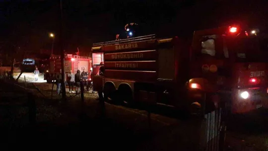 Evin odunluk kısmında yangın paniği