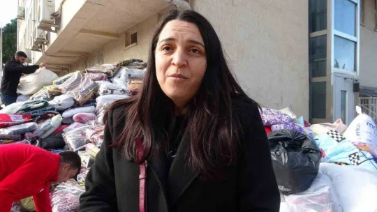 Evlerinden sağ kurtulan Kozanlı depremzedeler diğer illerdeki depremzedeler için seferber oldu