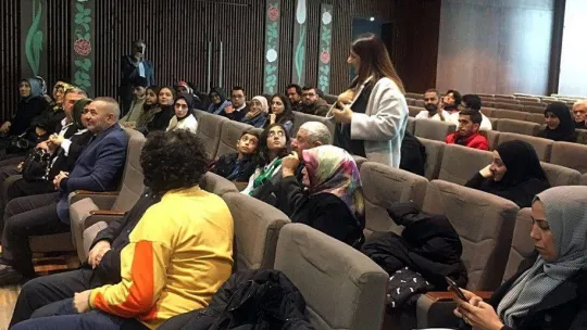 Eyüpsultan Belediyesi'nden işitme engellilere özel beslenme eğitimi