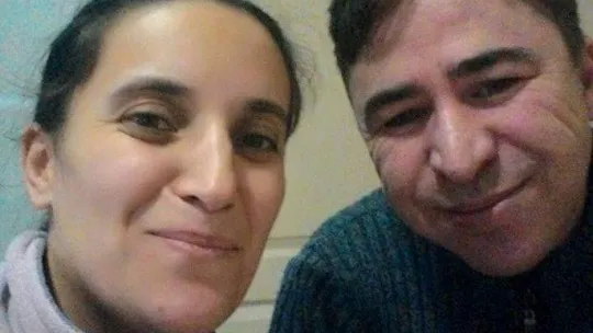 Eyüpsultan'daki yangında hayatını kaybeden işçiden geriye aile fotoğrafı kaldı