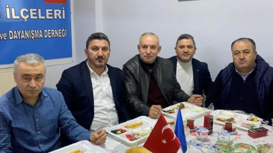 Zonguldak Bartınlılar Derneği Başkanı Sezgin Kuzucu, Kahvaltı Programında Hemşehrileriyle Buluştu