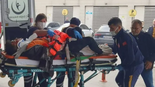 Fabrika inşaatından düşen işçi ağır yaralandı