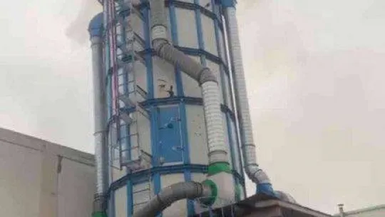 Fabrikanın talaş silosunda yangın