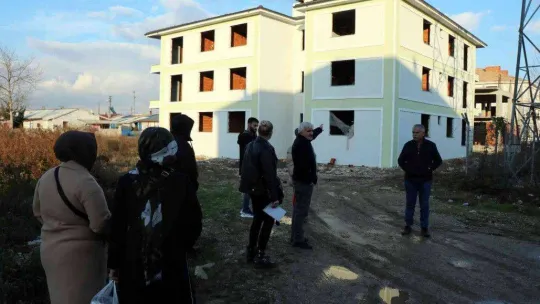 Farklı şehirlerden onlarca kişiyi milyonlarca dolandırdı: İçlerinde şehit çocuğu da var