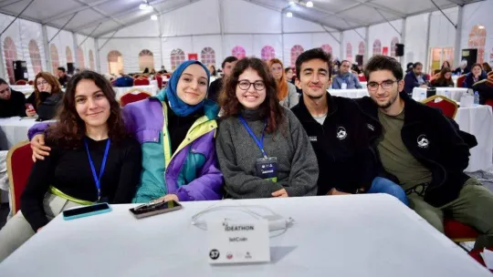 Fatih'te 36 saat süren Ideathon Fikir Maratonu'nda ödüller sahiplerini buldu