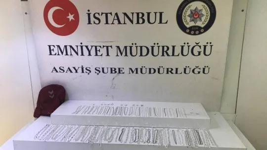 Fatih'te 600 bin lira değerindeki gümüş hırsızlığı kamerada