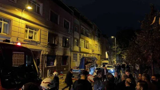 Fatih'te ekipler doğalgaz çalışması yaparken patlama yaşandı: 5 yaralı