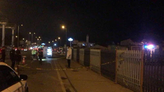 Fatih'te görev yerine giden polise 3 kişi saldırdı: 1 ölü