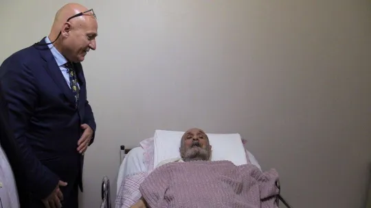 Felç geçiren başpehlivana marol ziyareti