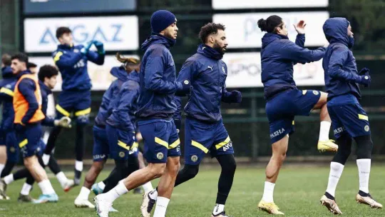 Fenerbahçe, Adana Demirspor maçı hazırlıklarını tamamladı