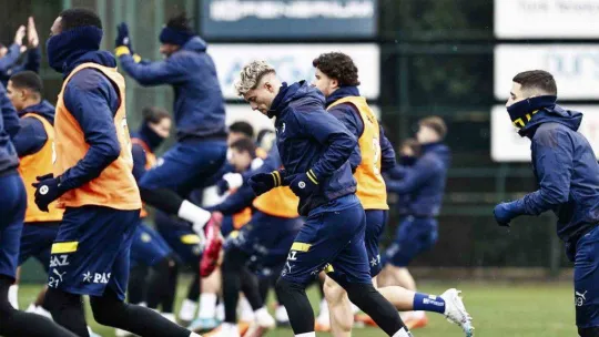Fenerbahçe, Adana Demirspor maçı hazırlıklarını tamamladı