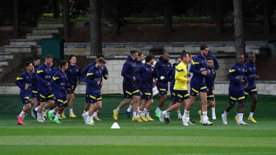 Fenerbahçe, AEK Larnaca maçına hazır