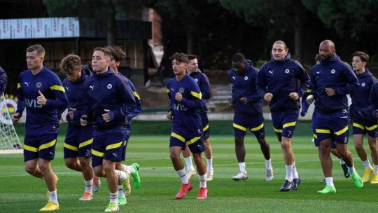 Fenerbahçe, AEK Larnaca maçına hazır