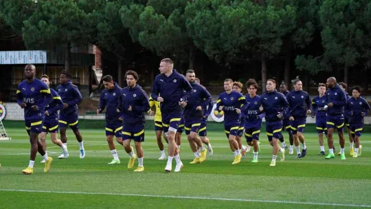 Fenerbahçe, AEK Larnaca maçına hazır