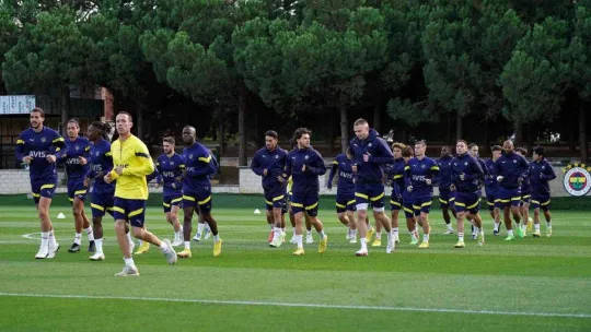 Fenerbahçe, AEK Larnaca maçına hazır