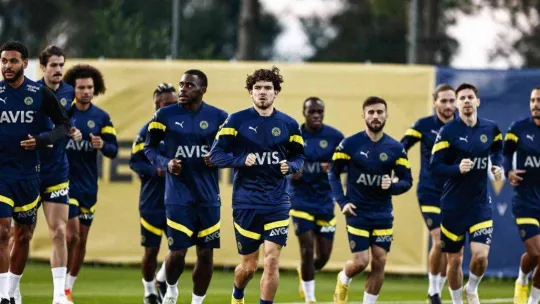 Fenerbahçe, Antalya'daki ilk çalışmasını yaptı