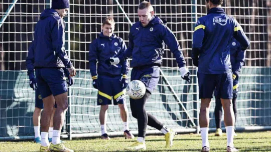 Fenerbahçe, Antalyaspor maçının hazırlıklarını tamamladı