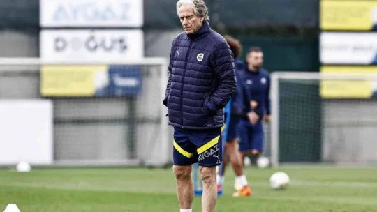 Fenerbahçe çalışmalarına devam ediyor