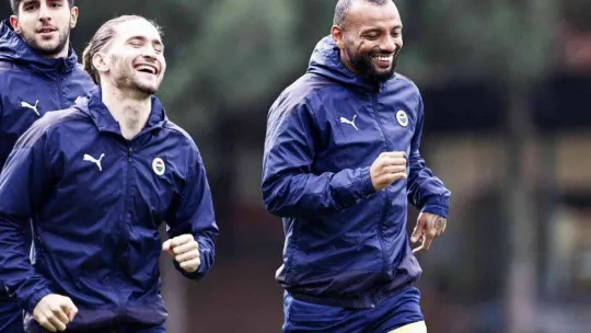 Fenerbahçe çalışmalarına devam ediyor