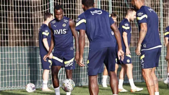 Fenerbahçe, Corendon Alanyaspor maçı hazırlıklarını tamamladı