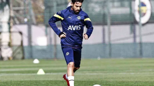 Fenerbahçe'de Altay ve Szalai takıma katıldı