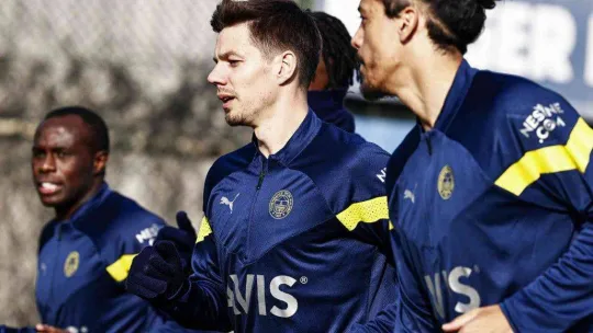 Fenerbahçe'de, Antalyaspor maçının hazırlıkları sürüyor