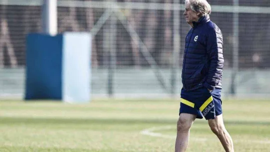 Fenerbahçe'de, Antalyaspor maçının hazırlıkları sürüyor