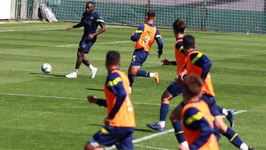 Fenerbahçe'de Beşiktaş hazırlıkları sürüyor