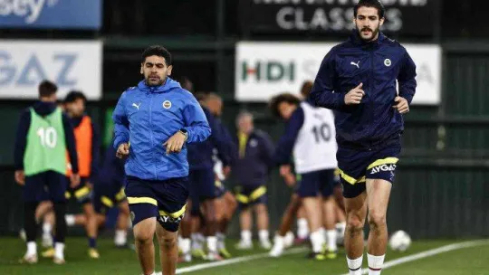 Fenerbahçe'de Peres ve Henrique sevinci