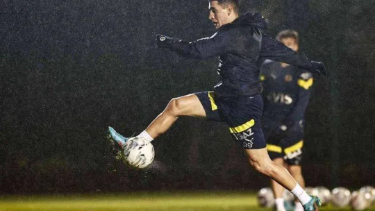 Fenerbahçe, Galatasaray maçı hazırlıklarına başladı