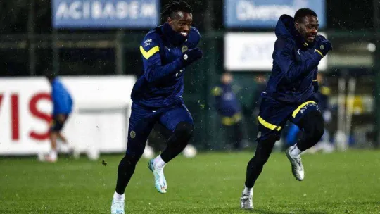 Fenerbahçe, İstanbulspor maçı öncesi kampa girdi