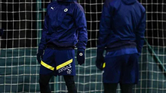 Fenerbahçe, İstanbulspor maçı öncesi kampa girdi