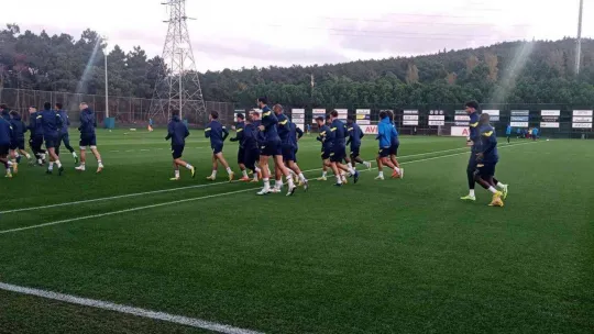 Fenerbahçe, Rennes maçı hazırlıklarını tamamladı