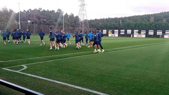 Fenerbahçe, Rennes maçı hazırlıklarını tamamladı