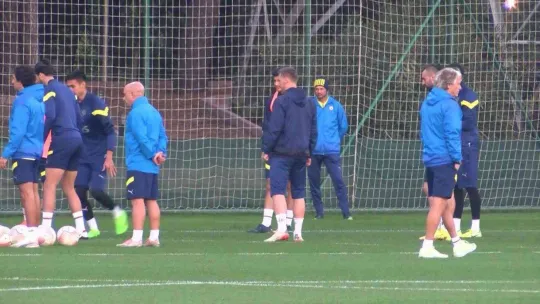 Fenerbahçe, Rennes maçı hazırlıklarını tamamladı