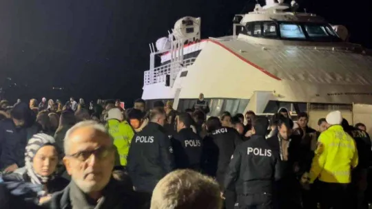 Feribotu kaçırdı,bomba ihbarı yaptı ortalığı ayağa kaldırdı