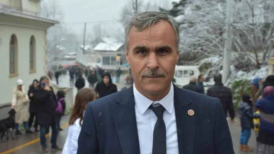 Festivalde 1 ton hamsi pişti, 7'den 70'e yüzler güldü